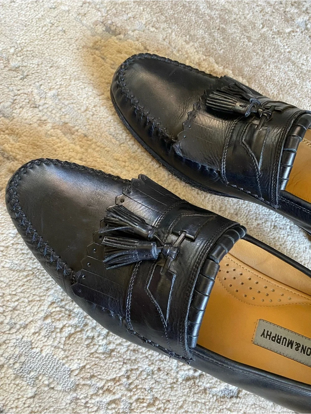 Johnston and Murphy Wing Tip Black Leather Tassel Loafers Dress Sboes Slip On